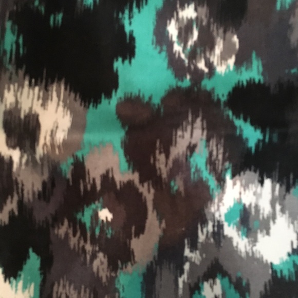 NWT Express Pencil Skirt Size 2 Black & Green/Blue - Picture 3 of 12